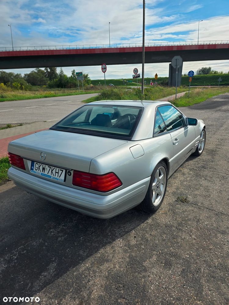 Mercedes-Benz SL 320 - 11