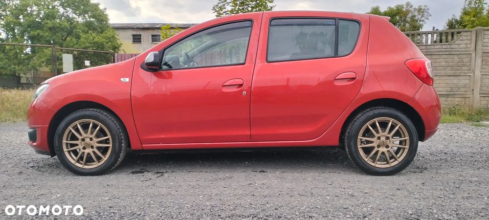 Dacia Logan 0.9 TCe SL Celebration S&S EU6 - 26