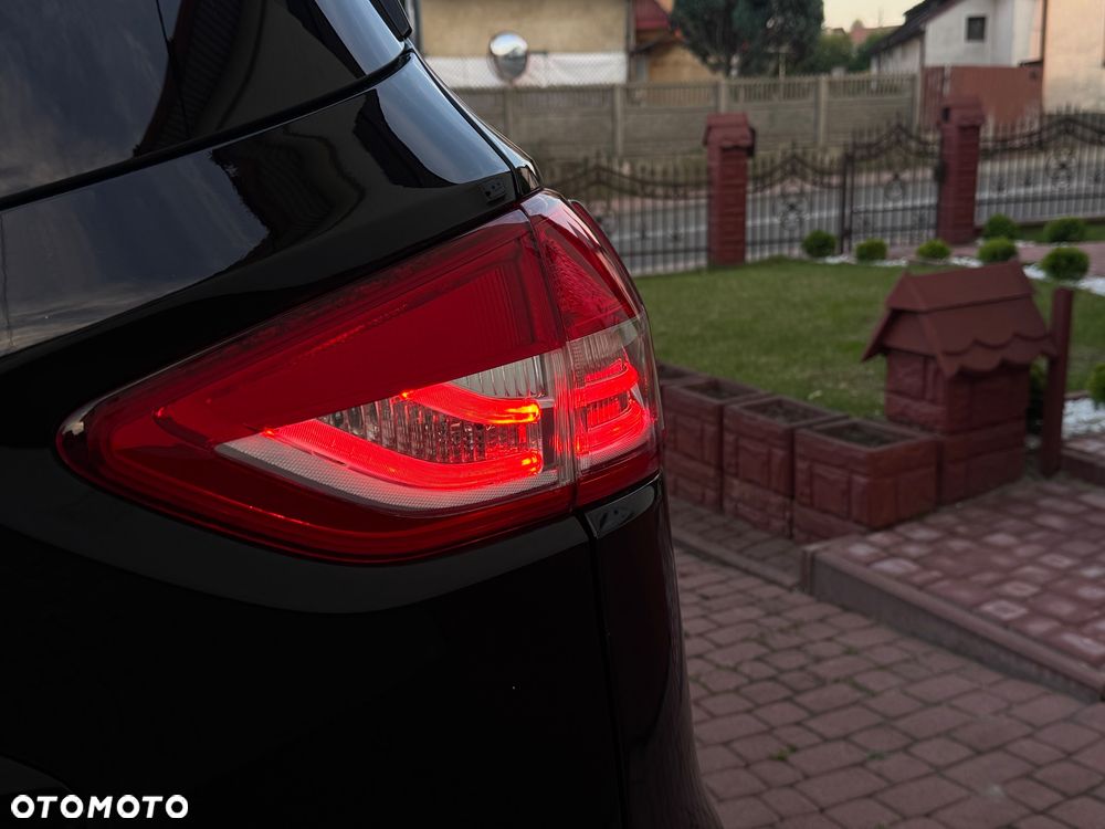 Ford Kuga 2.0 TDCi 4x2 Titanium - 23