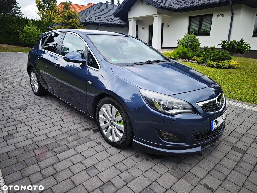 Opel Astra 1.6 Turbo Sport - 4