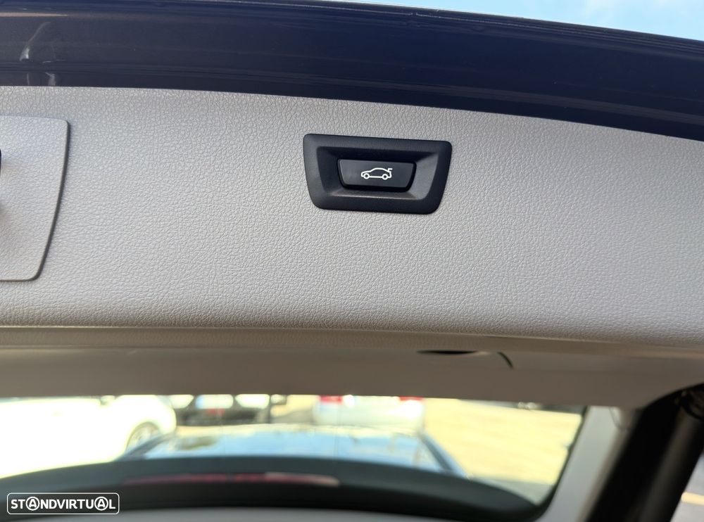 BMW 318 d Aut. Sport Line - 7