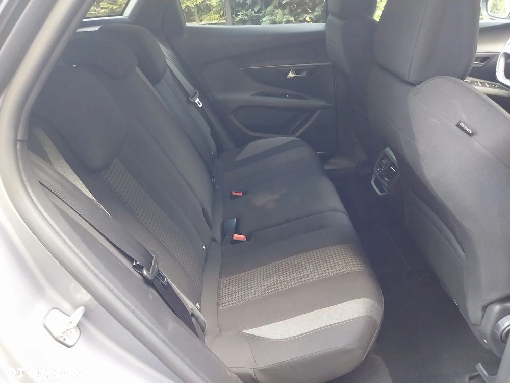 Peugeot 3008 - 13