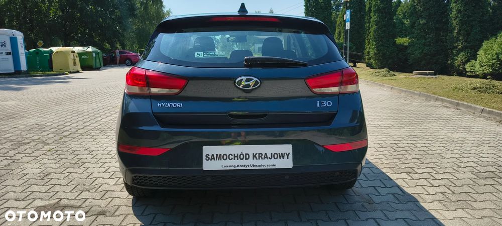 Hyundai i30 1.5 DPI Classic + - 14