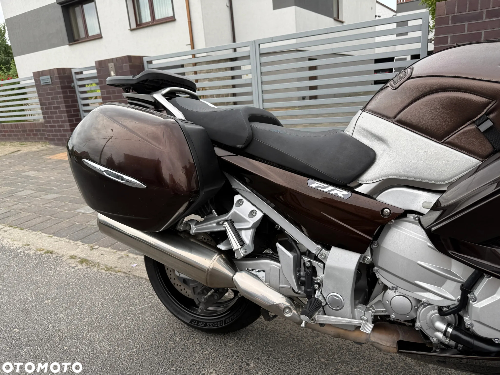 Yamaha FJR - 23