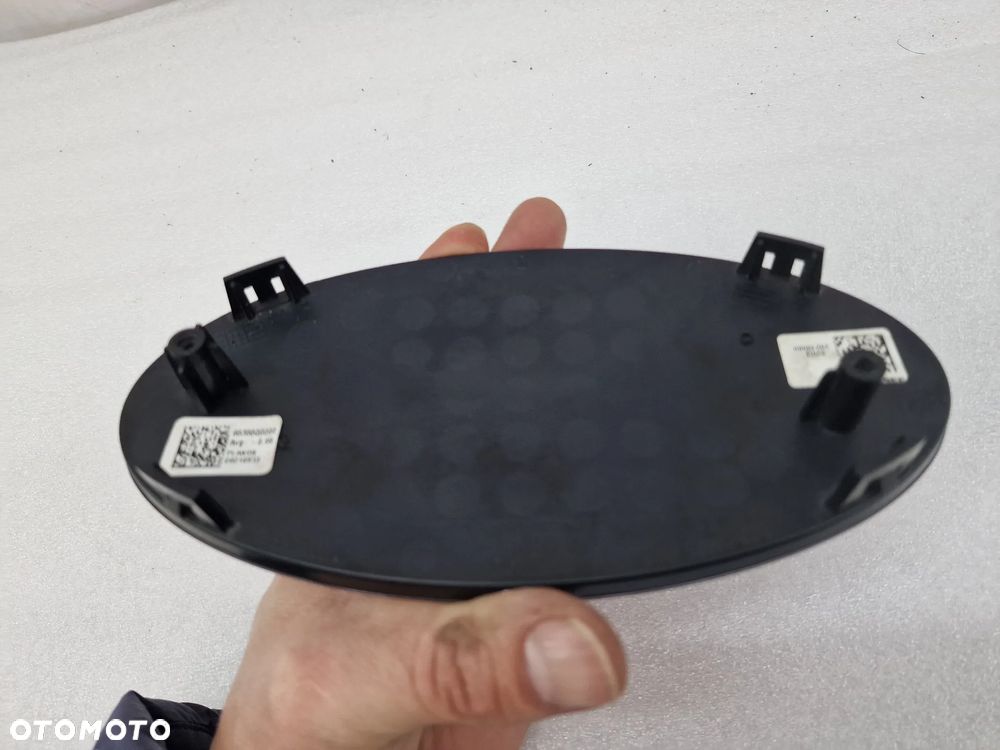 HYUNDAI i20 III 3 19- ZNACZEK LOGO EMBLEMAT POD RADAR , NR 86380-Q0000 , NR AUKCJI GL730 - 5