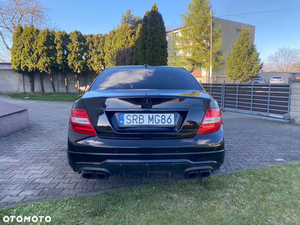 Mercedes-Benz Klasa C 180 CGI Automatik BlueEFFICIENCY Avantgarde - 5