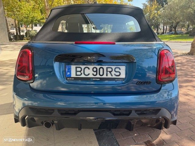 MINI Cabrio Cooper Premium Extra JCW Auto - 4