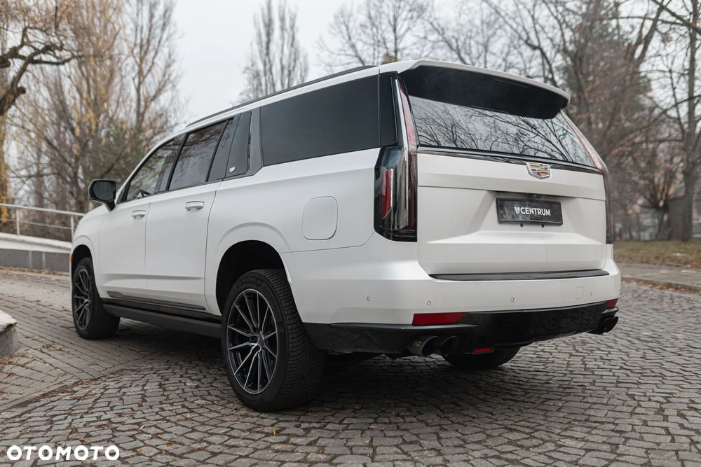 Cadillac Escalade - 9