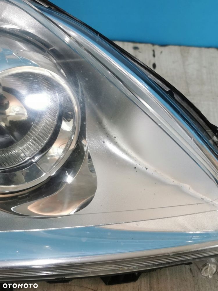 renault laguna iii 3 lampa reflektor przód prawa anglik - 2