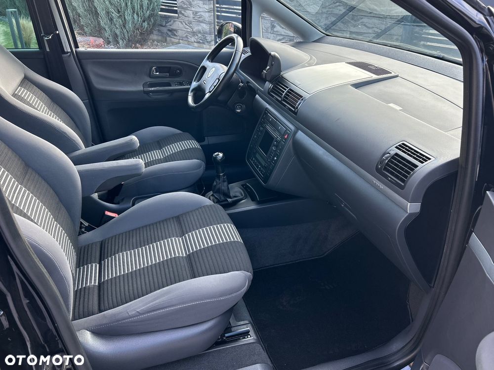 Volkswagen Sharan 1.8T Highline - 16