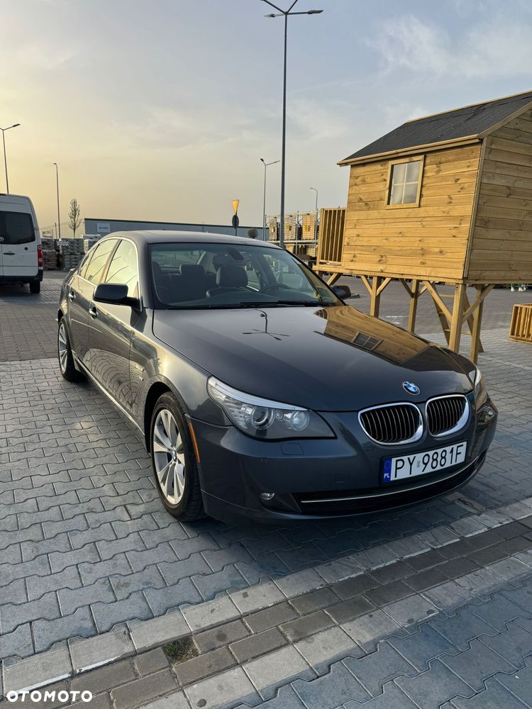 BMW Seria 5 535i xDrive - 15