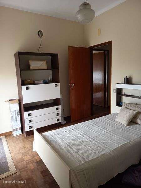 Arrenda-se Apartamento T2 Santarém - Grande imagem: 2/11