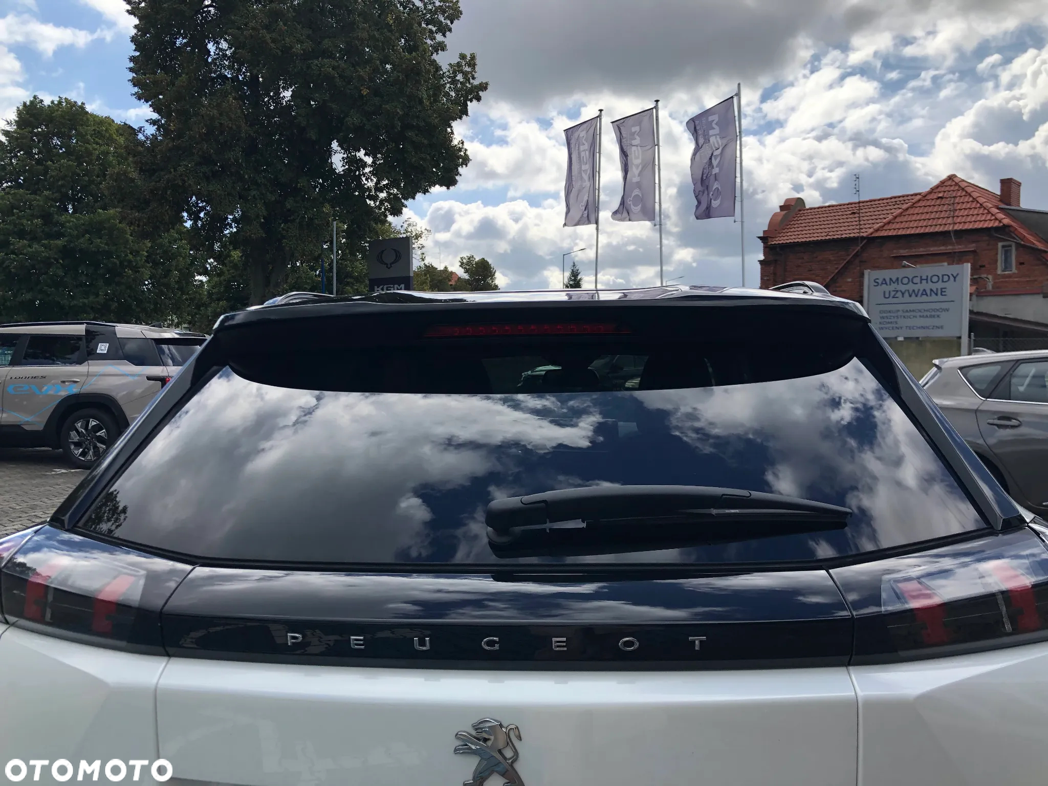 Peugeot 2008 1.2 PureTech Allure S&S EAT8 - 10