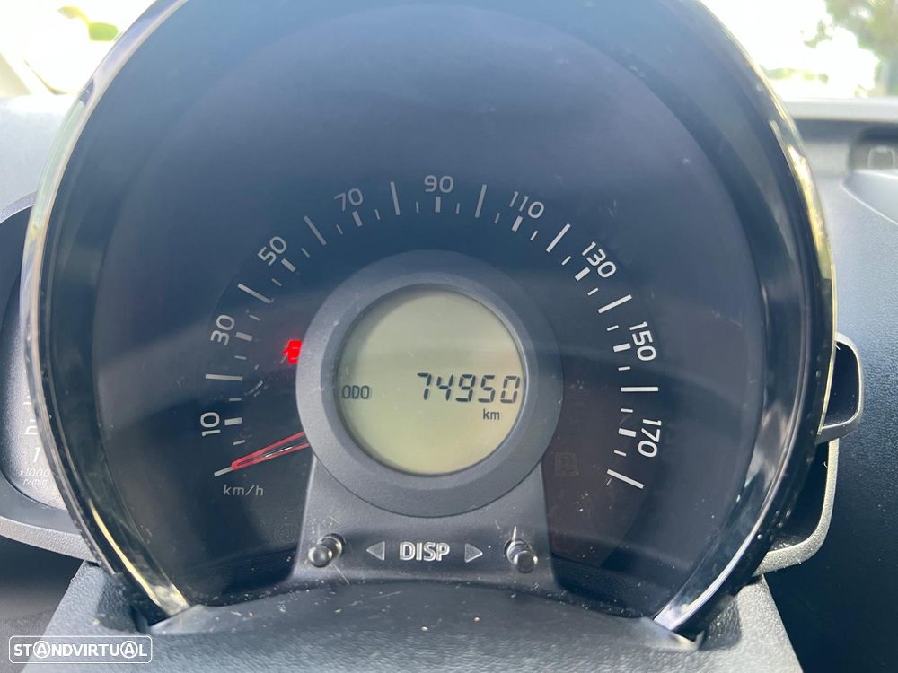 Peugeot 108 1.0 VTi Allure - 17