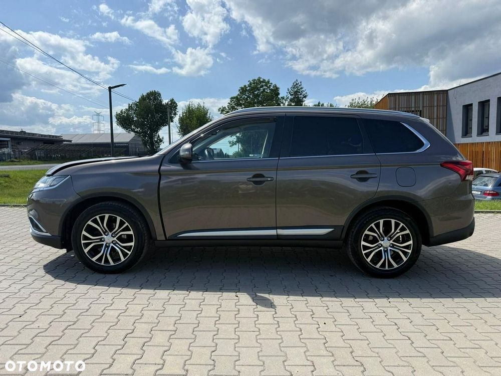 Mitsubishi Outlander 2.0 Intense Comfort 4WD CVT - 2