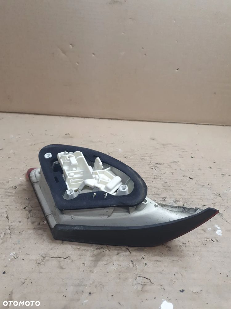 #LAMPA TYLNA LEWA OPEL ASTRA J - 4