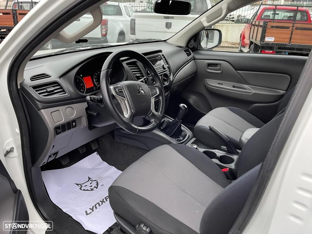 Mitsubishi L200 L200 2.4 DI-D 4WD (154CV) - 9