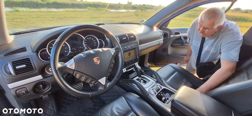 Porsche Cayenne S Tiptronic - 34