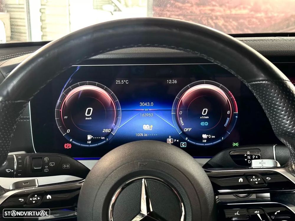 Mercedes-Benz E 300 de 4Matic 9G-TRONIC AMG Line - 25