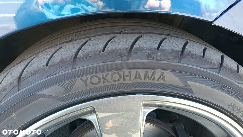 Hyundai Elantra - 11
