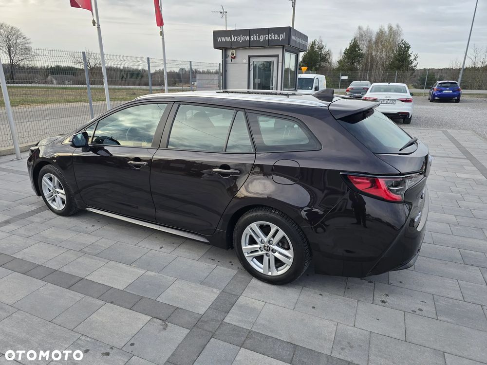 Toyota Corolla ver-1-8-hybrid-comfort - 11