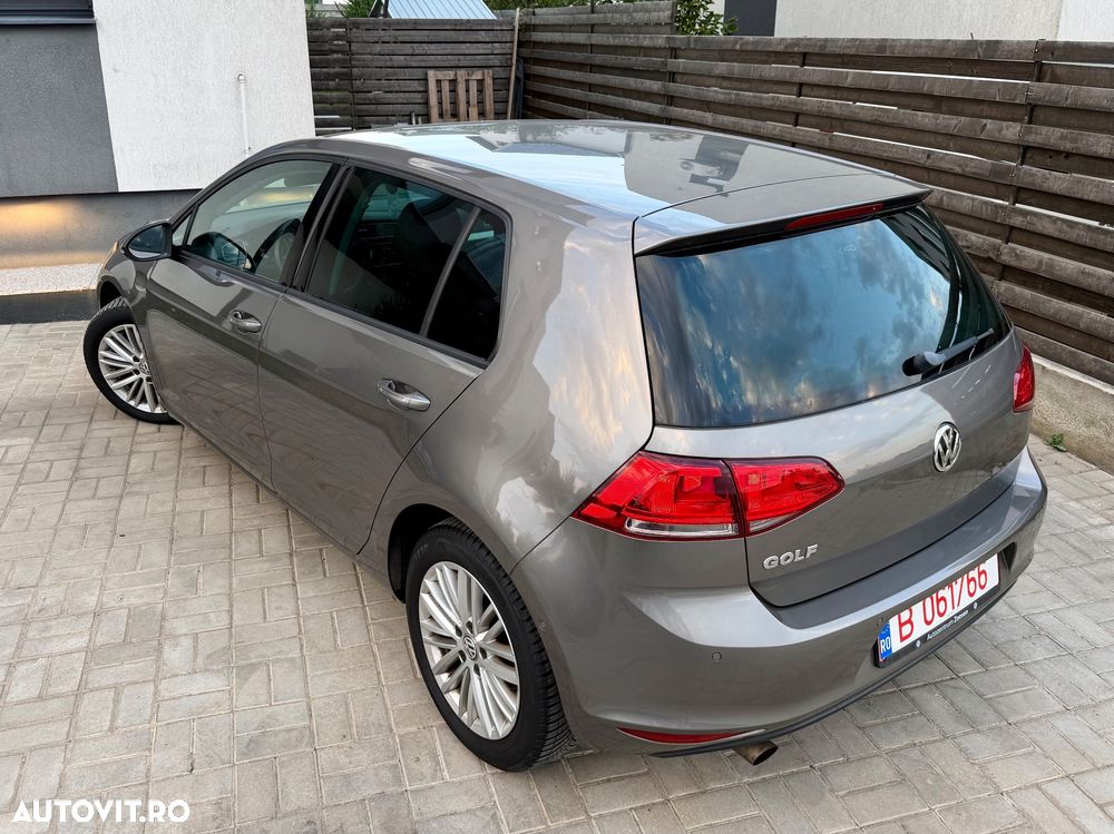Volkswagen Golf 1.2 TSI BlueMotion Technology DSG Cup - 32