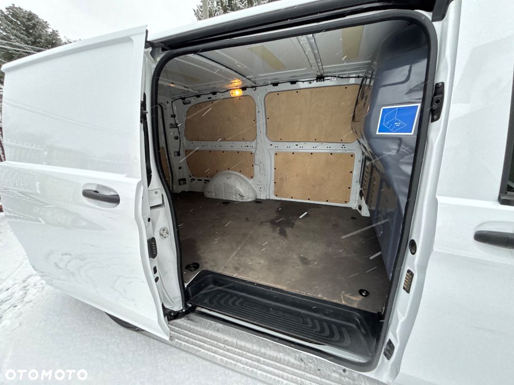 Mercedes-Benz Vito - 22
