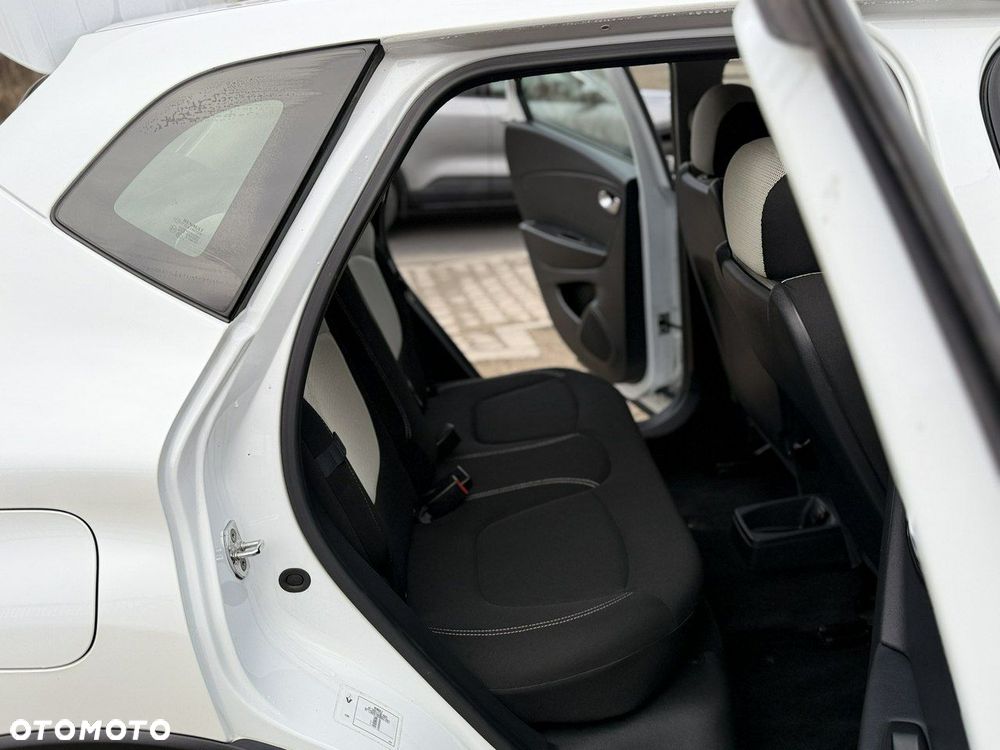 Renault Captur - 23