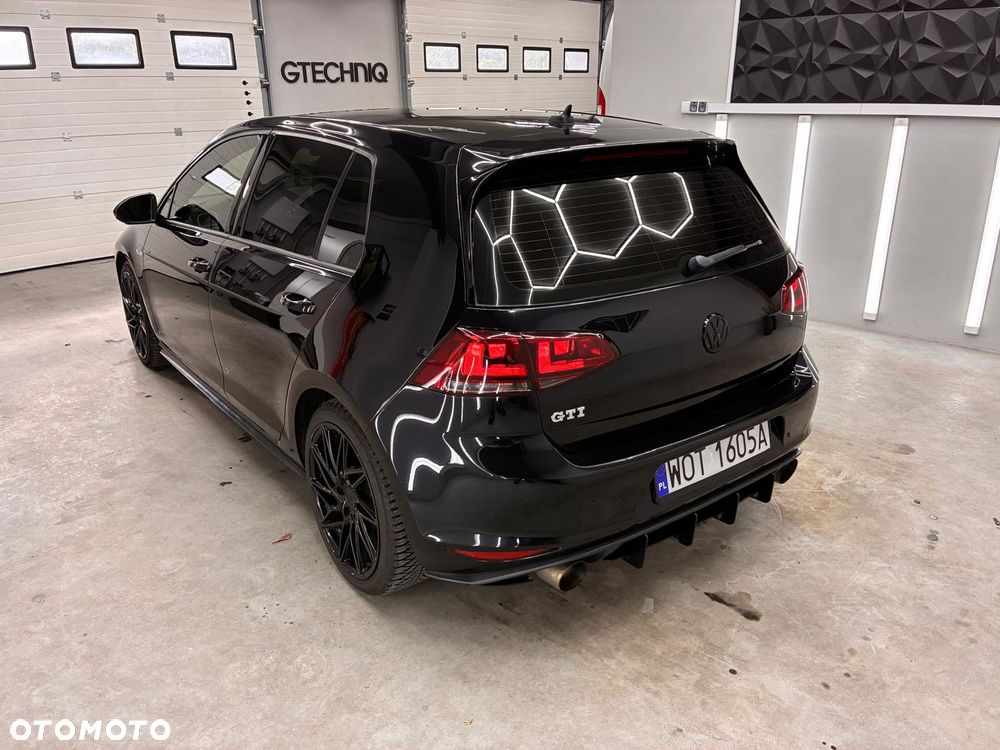 Volkswagen Golf 2.0 TSI GTI DSG - 9
