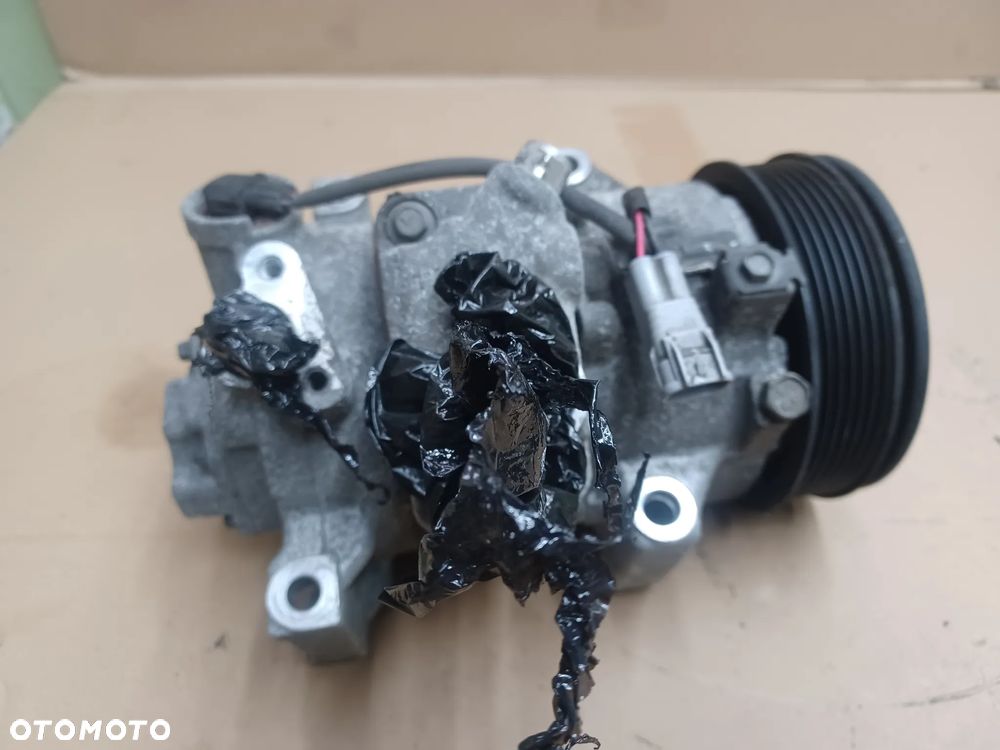 SPRĘŻARKA KLIMATYZACJI RAV4 III LIFT 4472602932 - 3