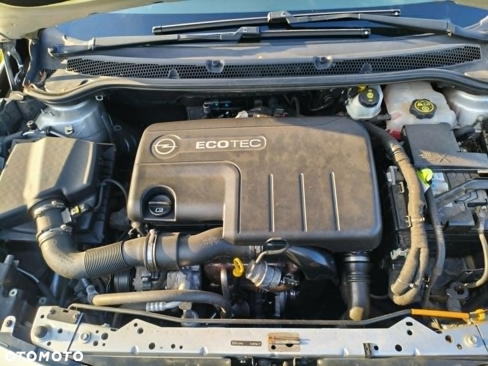 Opel Astra 1.7 CDTI - 12