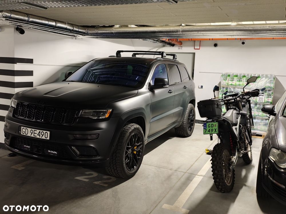 Jeep Grand Cherokee - 1