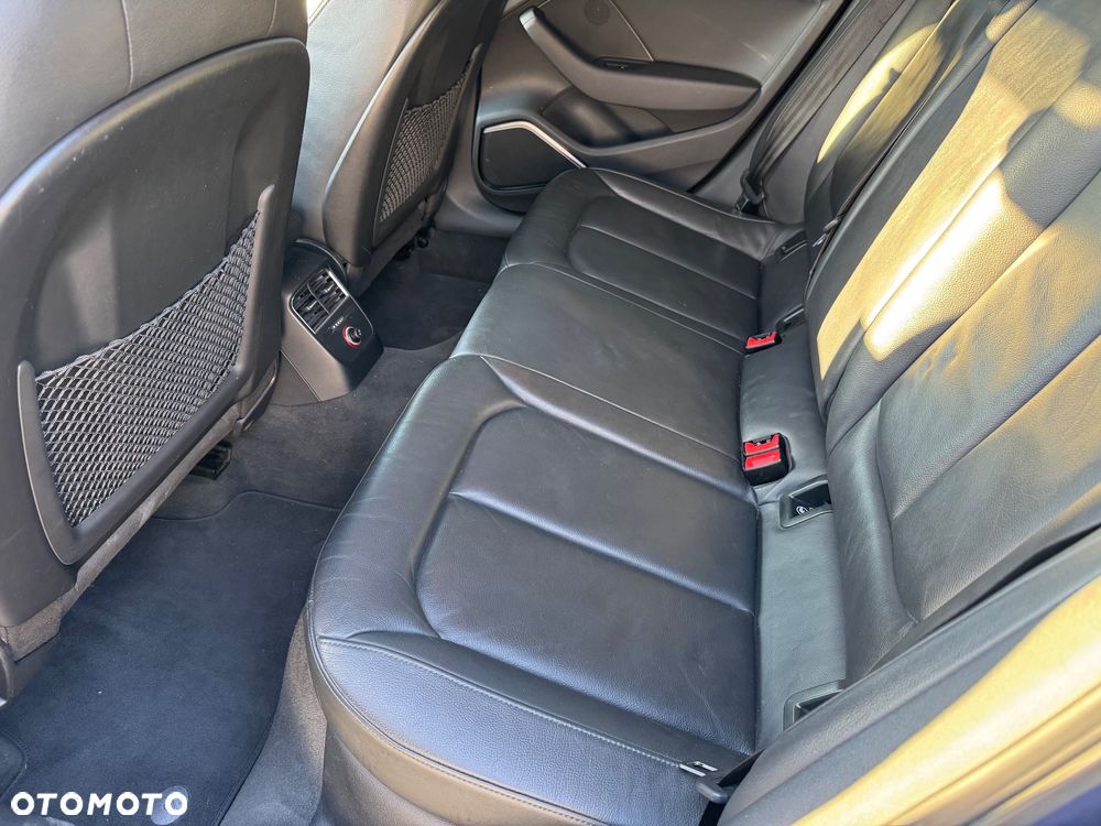Audi A3 Sportback 2.0 TDI (clean diesel) S tronic Attraction - 16