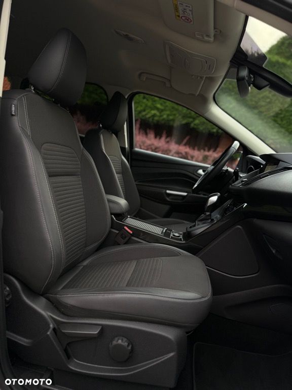 Ford Kuga 2.0 TDCi 4WD Titanium - 34