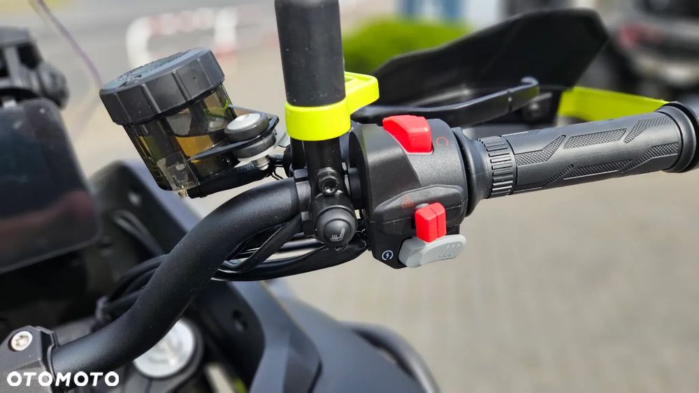 QJMOTOR SVT 650 - 8