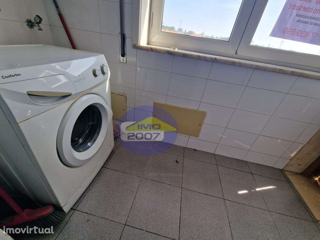 Apartamento T2 em Paços de Brandão - Grande imagem: 5/25
