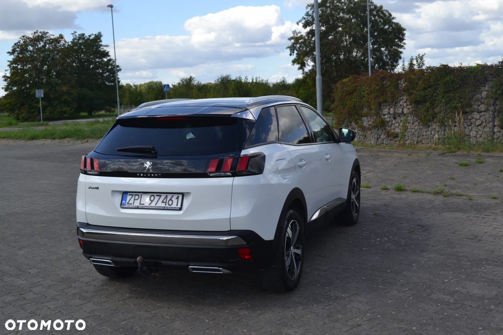 Peugeot 3008 1.2 PureTech GPF Allure S&S EAT8 - 9