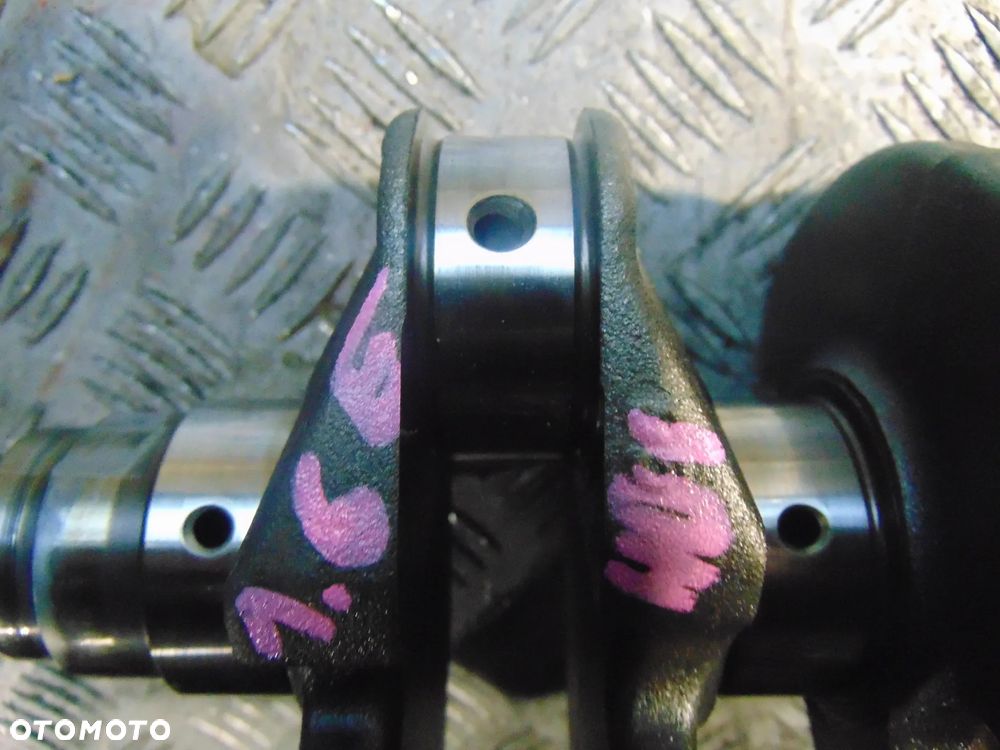 Wał Korbowy Peugeot ford 1,6 e-hdi TDCI - 2