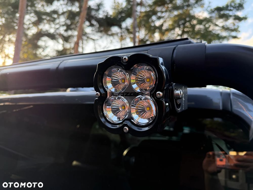 Toyota Hilux 2.8 D-4D mHEV Double Cab Invincible 4x4 - 16