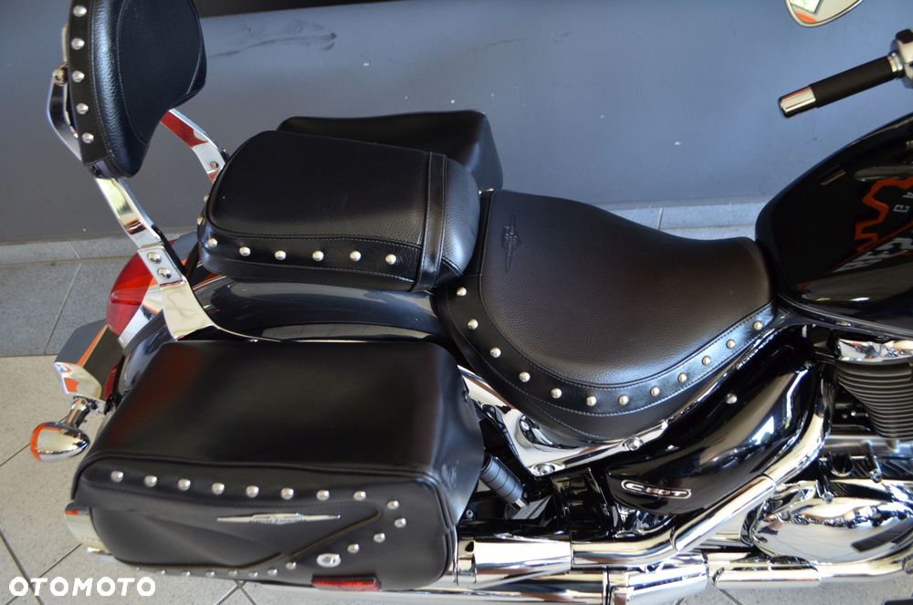 Suzuki VL 800 Volusia - Boulevard C50 - 14