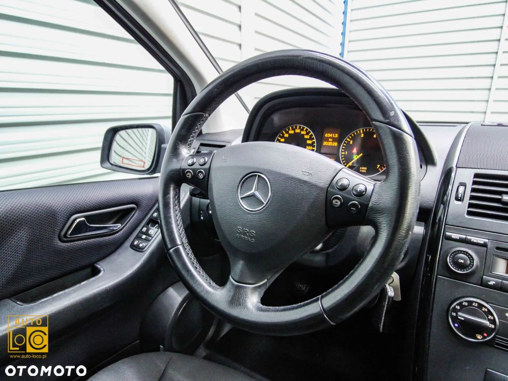 Mercedes-Benz Klasa A 160 Elegance - 21