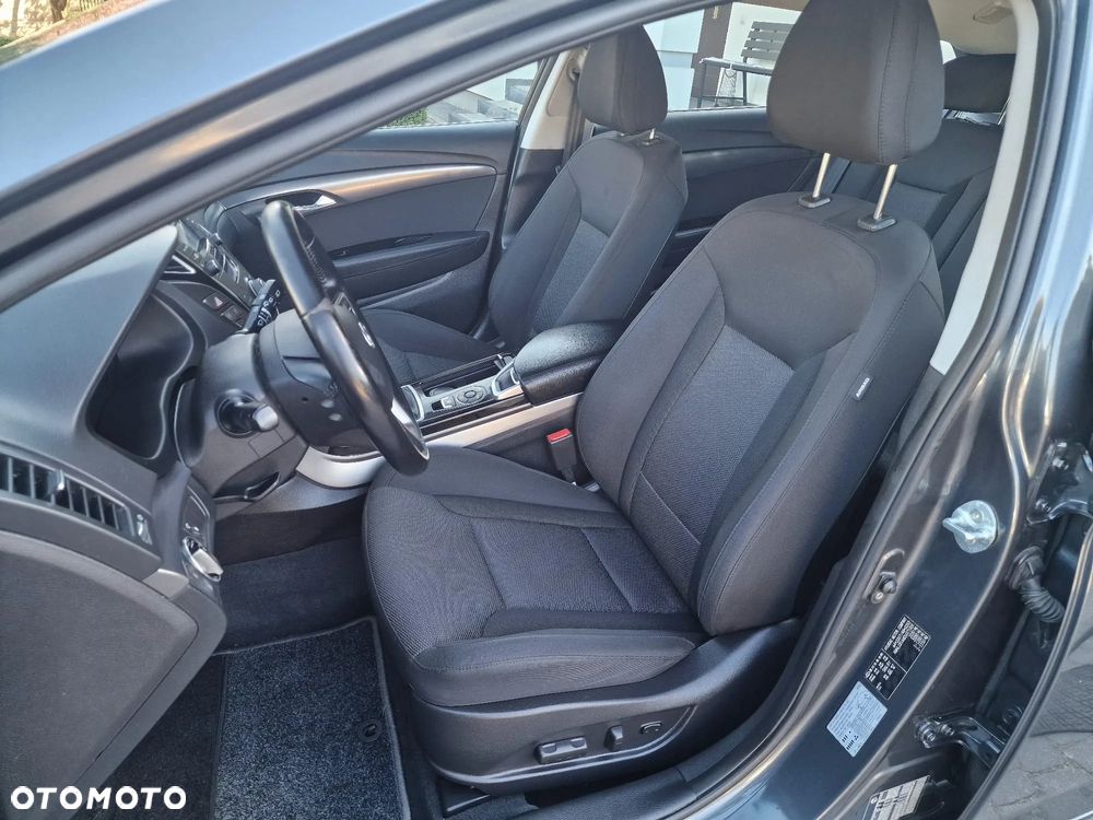 Hyundai i40 i40cw 1.6 Fifa World Cup Edition - 24