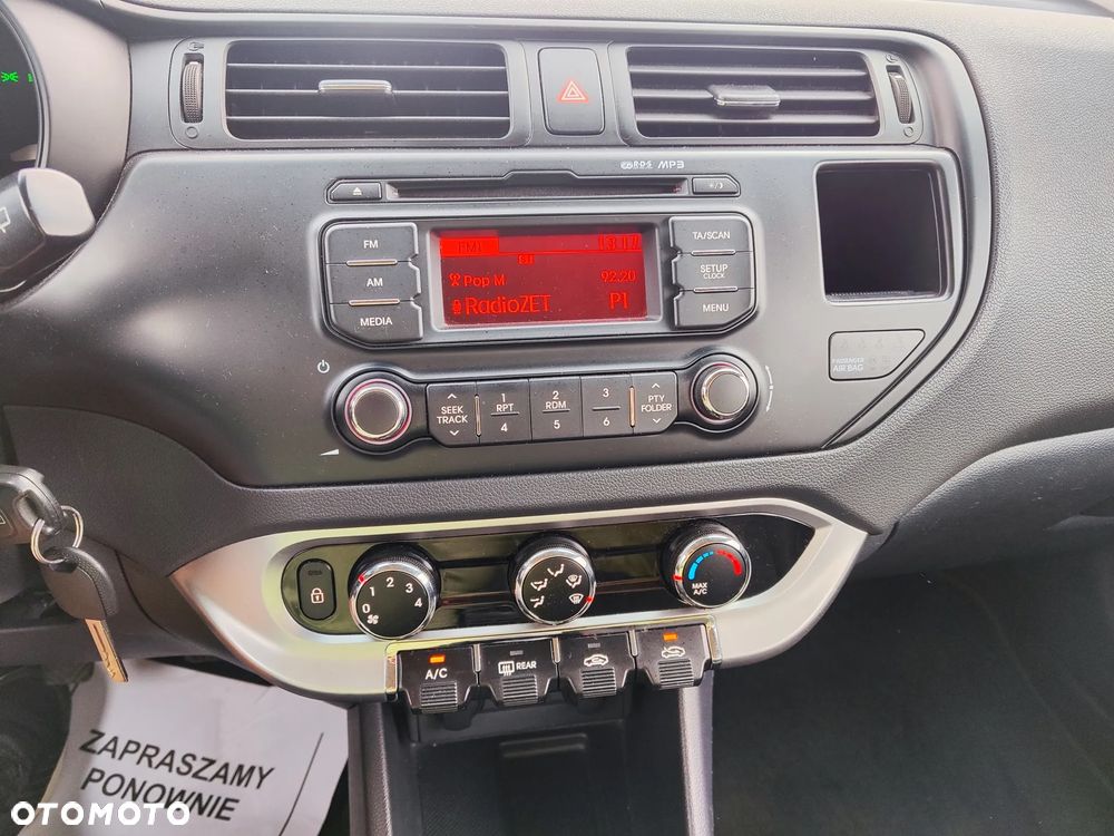 Kia Rio - 20