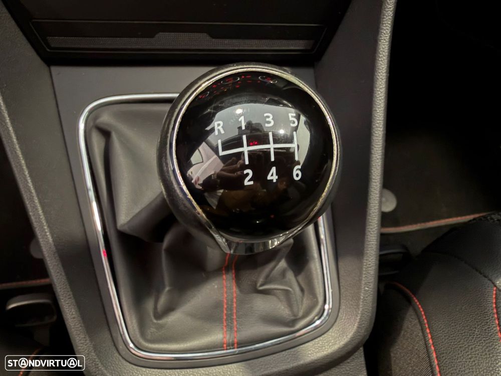 SEAT Leon 2.0 TDI FR S/S - 17