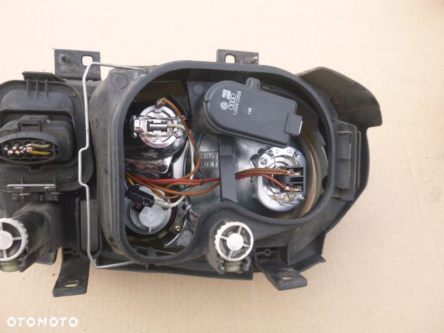 LAMPA LEWY PRZÓD LEWA PRZEDNIA VOLKSWAGEN GOLF IV Z HALOGENEM - 10