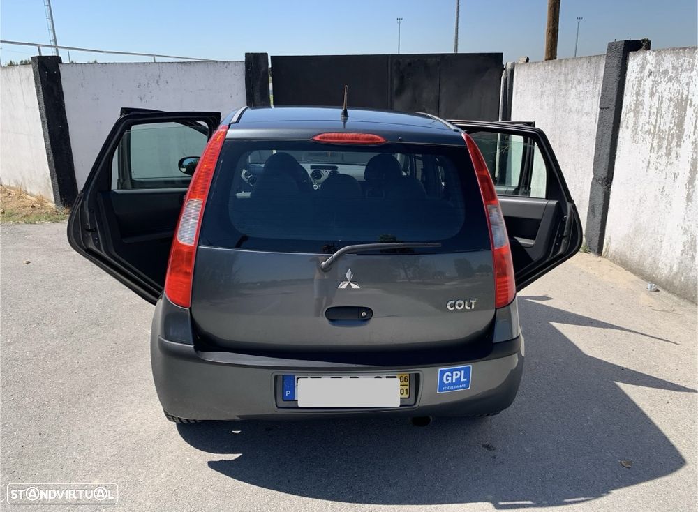 Mitsubishi Colt - 1