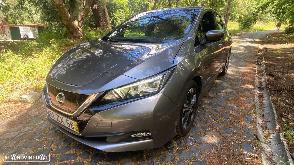 Nissan Leaf Tekna Two Tone - 26