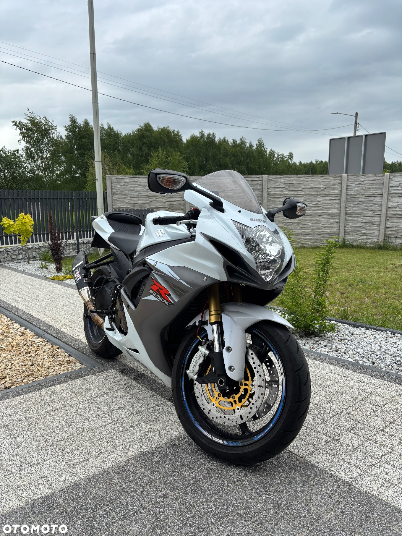 Suzuki GSX-R - 2