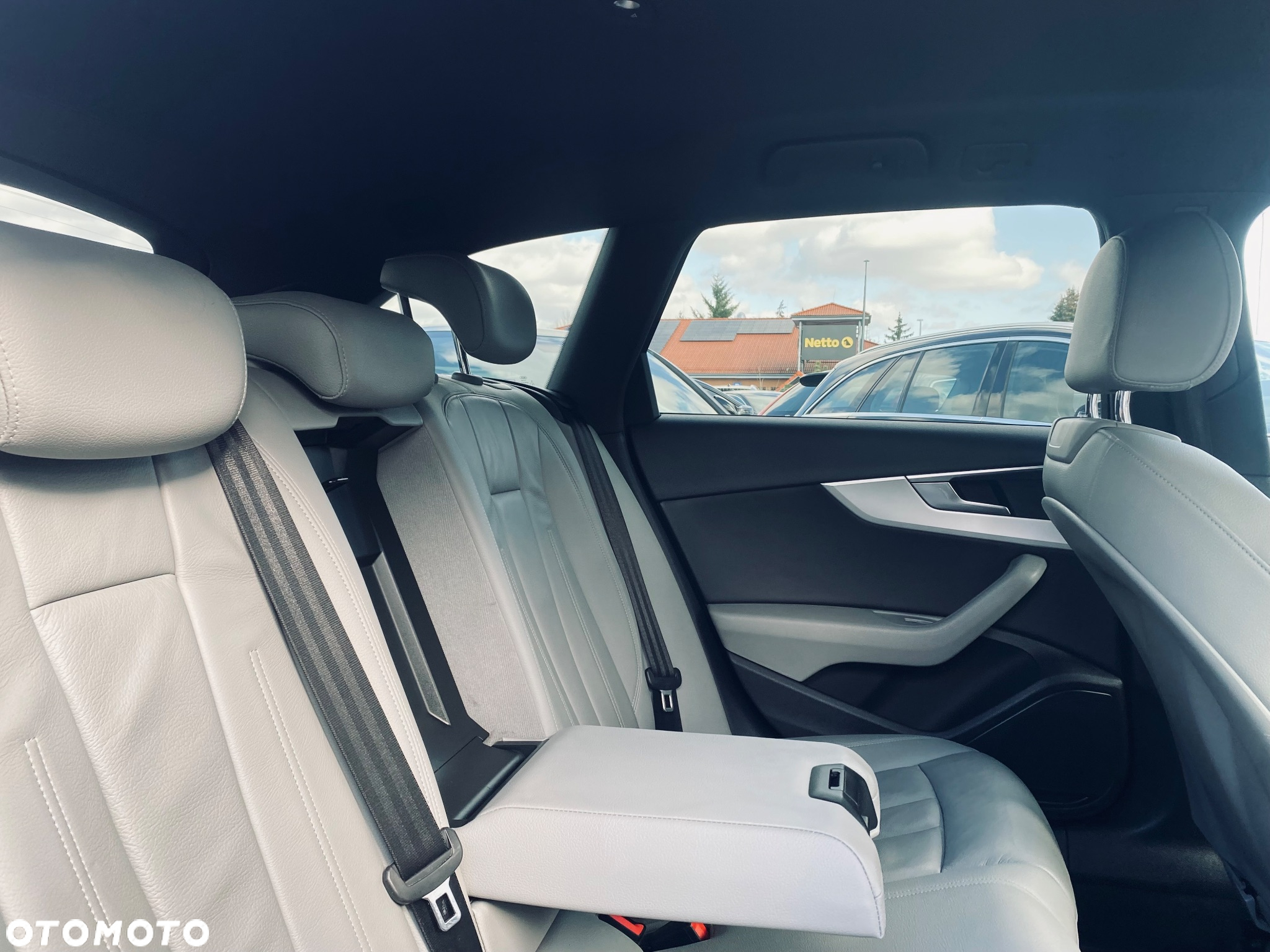 Audi A4 Avant 2.0 TDI ultra S tronic - 23