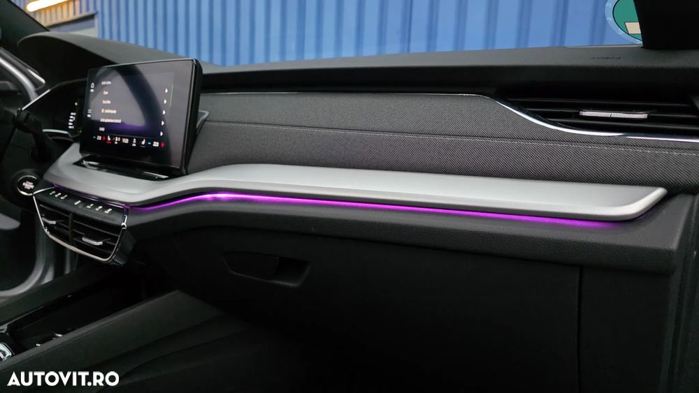 Skoda Octavia Combi 2.0 TDI DSG Tour - 21